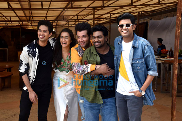 Photos: Cast of Chhichhore snapped during promotions ...