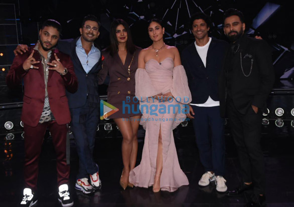 Photos: Cast of The Sky Is Pink promote their film on the sets of Dance India Dance Photos: Cast of The Sky Is Pink promote their film on the sets of Dance India Dance