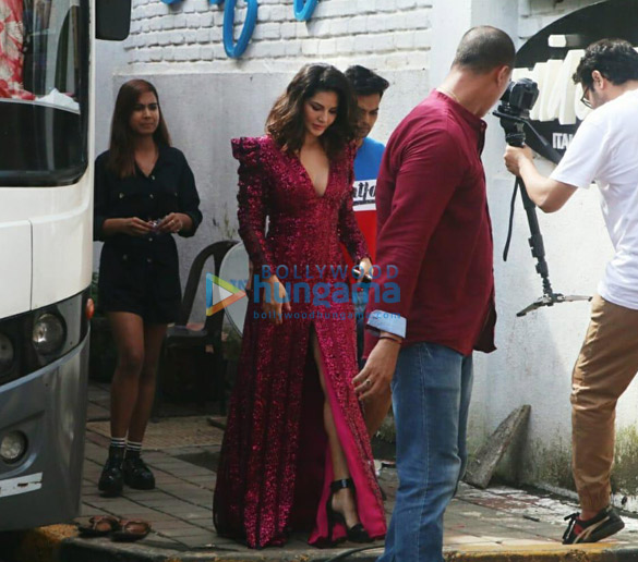 Photos: Sunny Leone snapped post an ad shoot in Bandra