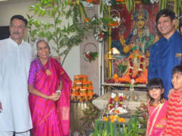 Vivek Oberoi & family welcomes Lord Ganesh at their Residence | Ganesh Chaturthi