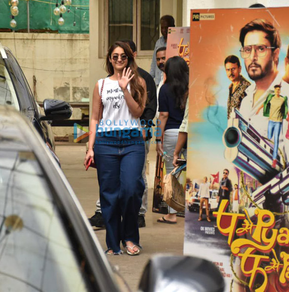 Photos: Ileana D’Cruz spotted at a dubbing studio in Juhu
