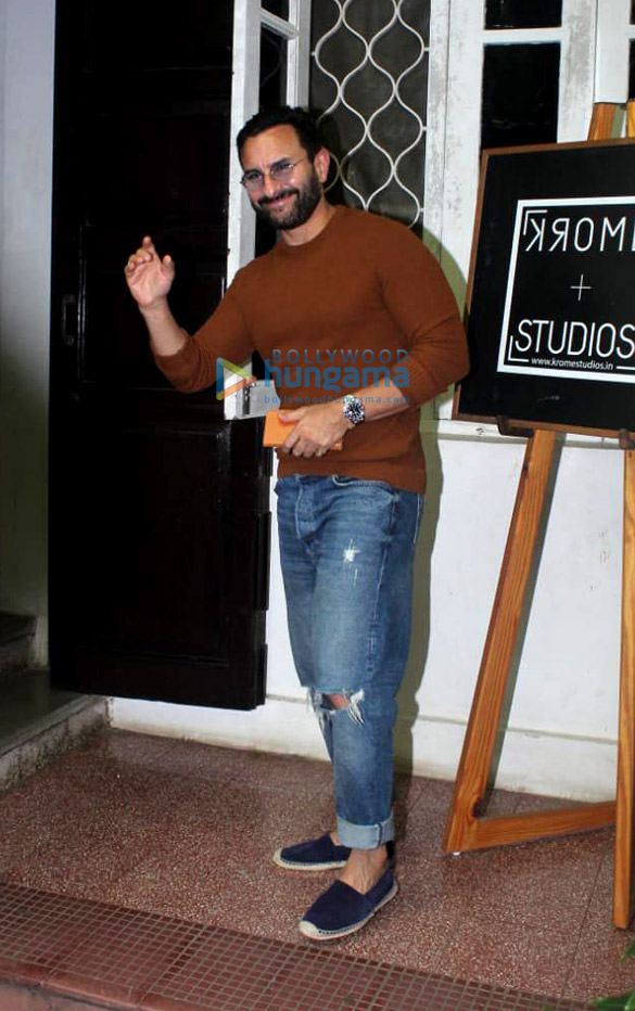 Photos: Saif Ali Khan spotted at Krome studio in Bandra Photos: Saif Ali Khan spotted at Krome studio in Bandra