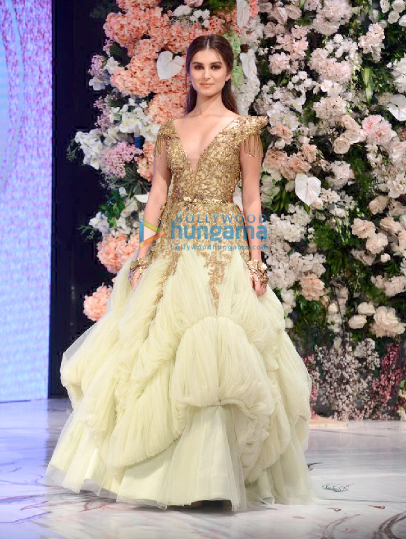 Photos: Tara Sutaria walks the ramp for Shantanu and Nikhil