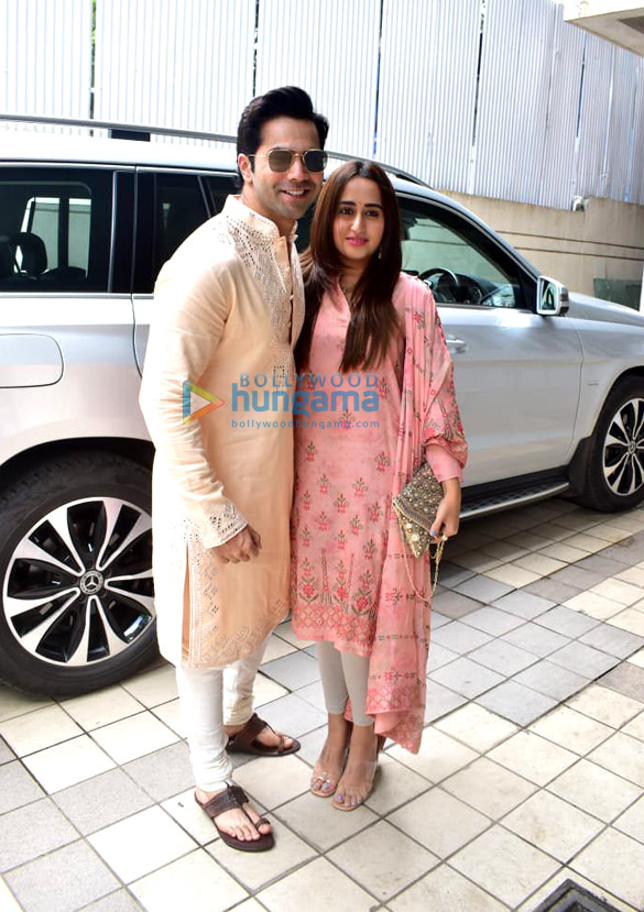 Photos: Varun Dhawan, Natasha Dalal, Rohit Dhawan and others snapped during Laxmi Pujan