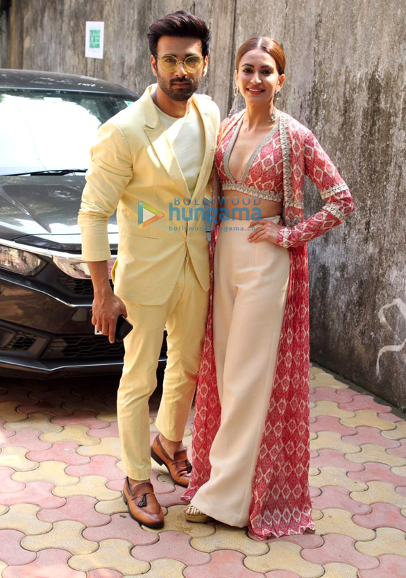 Photos: Pulkit Samrat and Kriti Kharbanda spotted at Zee office in Andheri Photos: Pulkit Samrat and Kriti Kharbanda spotted at Zee office in Andheri