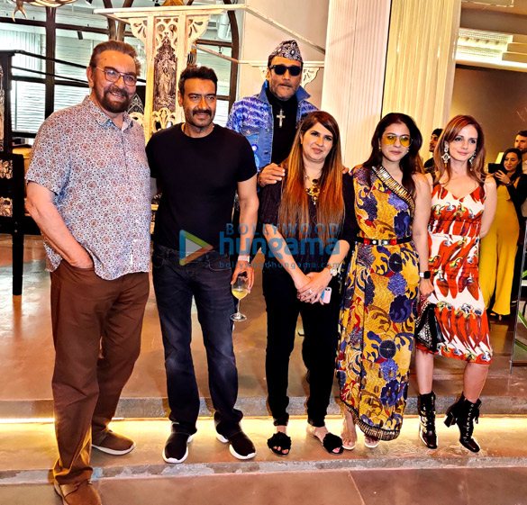 Photos: Celebs grace Anna Singh’s art exhibition ‘The Christian Vintage Collection’ Photos: Celebs grace Anna Singh's art exhibition 'The Christian Vintage Collection'