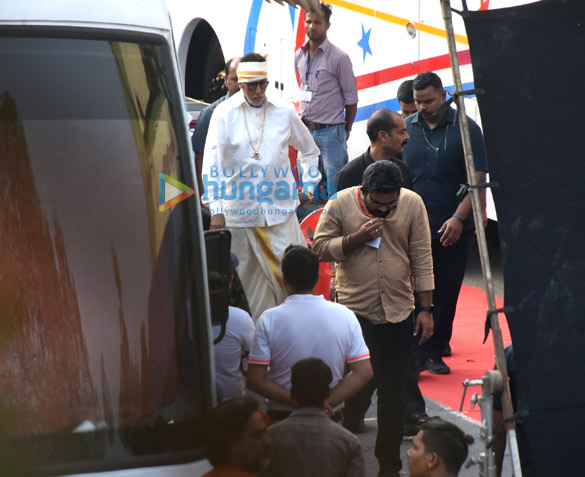 Photos: Amitabh Bachchan spotted at Filmcity in Goregaon Photos: Amitabh Bachchan spotted at Filmcity in Goregaon