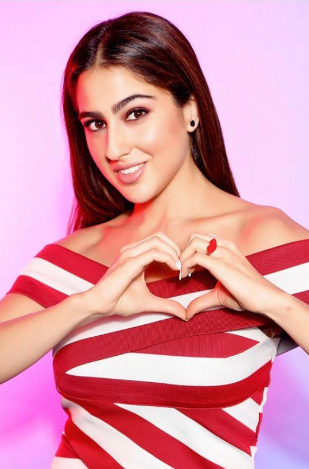 sara ali khan red dress
