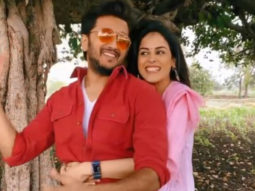 Genelia and Riteish Deshmukh dance in the fields of Latur to celebrate 17 years of Tujhe Meri Kasam Genelia and Riteish Deshmukh dance in the fields of Latur to celebrate 17 years of Tujhe Meri Kasam