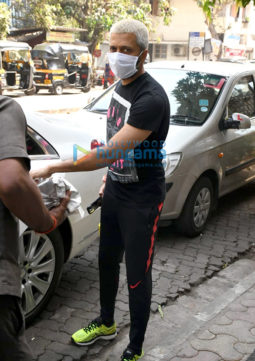 Photos: Malaika Arora, Genelia Dsouza and Riteish Deshmukh others snapped at the gym