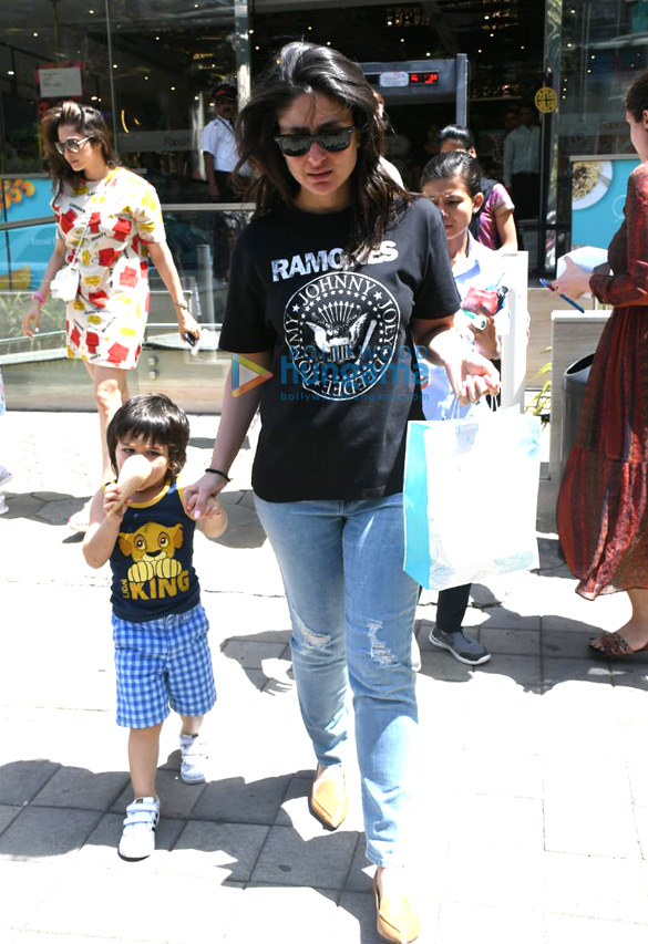 Photos: Saif Ali Khan, Kareena Kapoor Khan and Taimur Ali Khan snapped at Food Mall