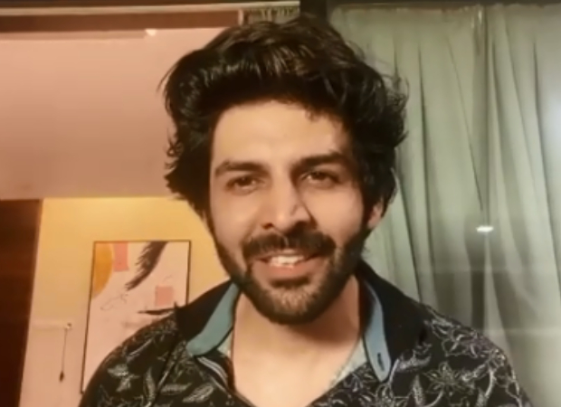 Kartik Aaryan takes up hilarious Gulabo Sitabo challenge, Arjun Kapoor says 'mummy is on a roll'