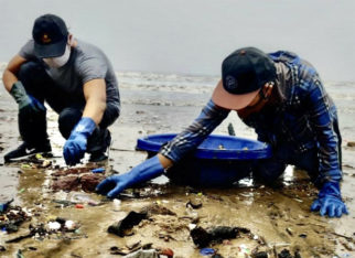 “We are in it together and I must also be responsible”- Randeep Hooda speaks on pitching in to clean up Mumbai beach in midst of pandemic "We are in it together and I must also be responsible"- Randeep Hooda speaks on pitching in to clean up Mumbai beach in midst of pandemic
