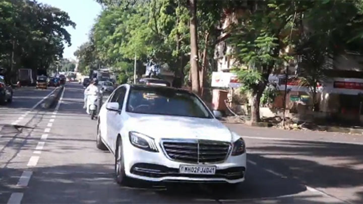 Amitabh Bachchan spotted in Juhu Amitabh Bachchan spotted in Juhu