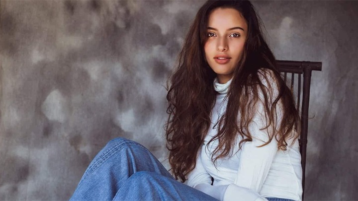 Tripti Dimri on HATRED against Bollywood: “It does BOTHER My parents, they keep calling me to…”