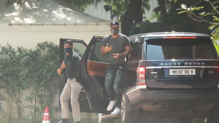 Ranbir Kapoor spotted at YRF studio Andheri Ranbir Kapoor spotted at YRF studio Andheri