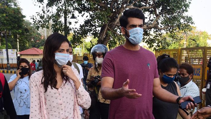 Ananya Panday and Dhairrya Karwa spotted at Gateway of India Ananya Panday and Dhairrya Karwa spotted at Gateway of India