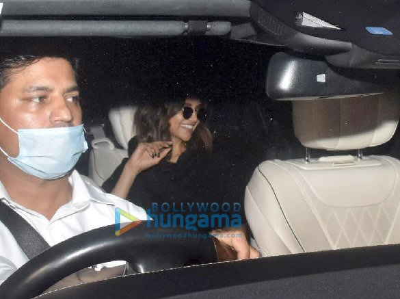 Photos: Deepika Padukone snapped at clinic in Santacruz