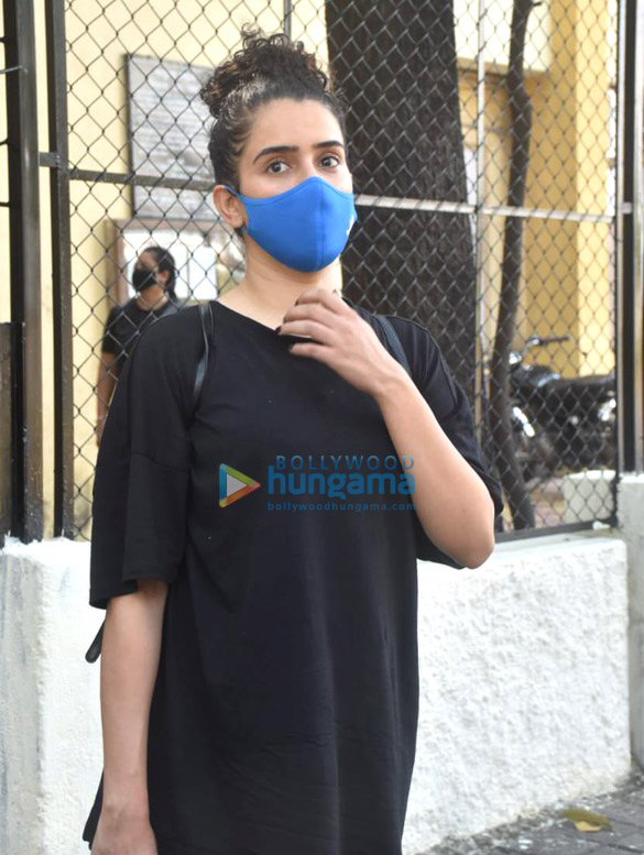 Photos: Sanya Malhotra snapped at a gym in Juhu