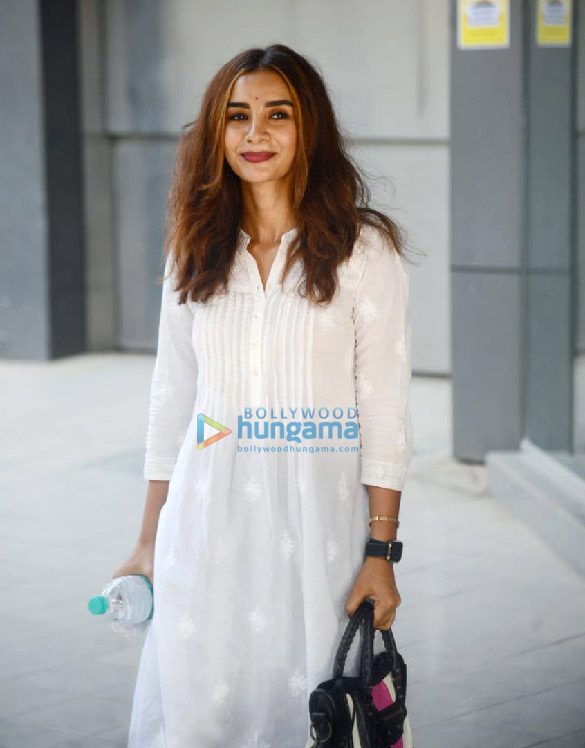 Photos: Patralekha and Kunal Kemmu snapped at dance class in Andheri Photos: Patralekha and Kunal Kemmu snapped at dance class in Andheri