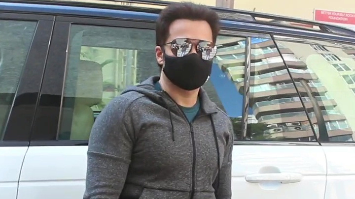 Emraan Hashmi spotted at gym Bandra Emraan Hashmi spotted at gym Bandra