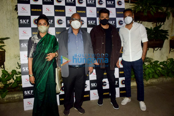 Photos: Anil Kapoor, Satish Kaushik and others snapped at the special screening of Kaagaz Photos: Anil Kapoor, Satish Kaushik and others snapped at the special screening of Kaagaz