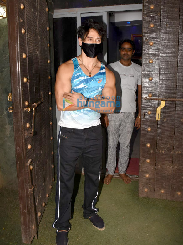 Photos: Tiger Shroff snapped at dubbing studio in Juhu