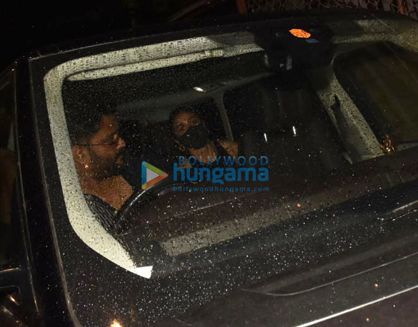 Photos: Alia Bhatt snapped in Bandra