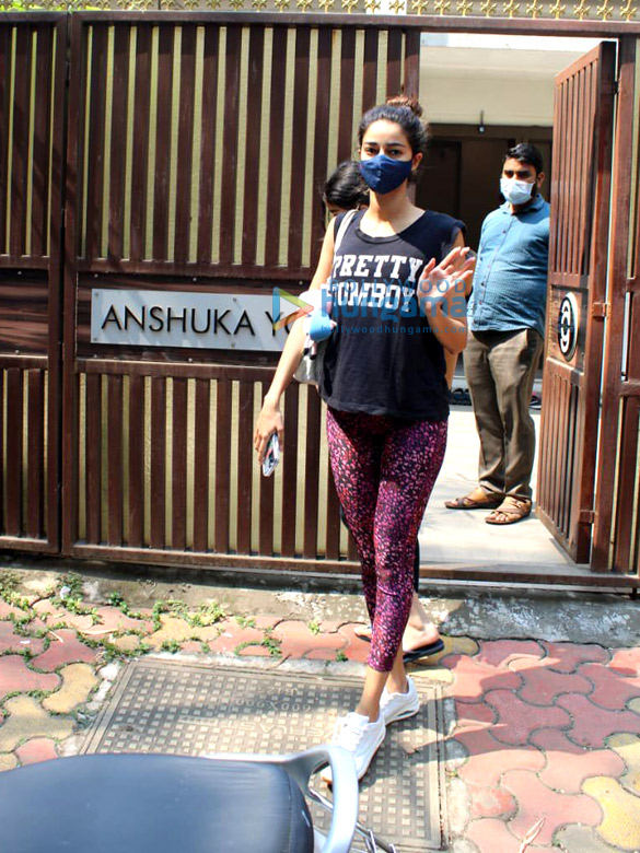Photos: Ananya Panday spotted at Anshuka yoga Photos: Ananya Panday spotted at Anshuka yoga