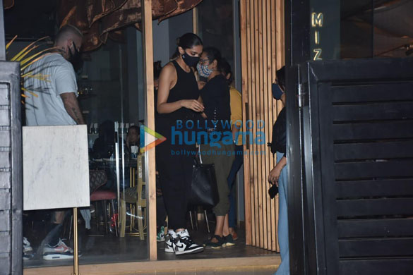 Photos: Deepika Padukone snapped at Mizu restaurant in Bandra