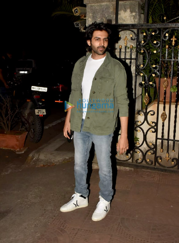 Photos: Kartik Aaryan, Farhan Akhtar and Kunal Kemmu snapped at the Excel office in Santa Cruz