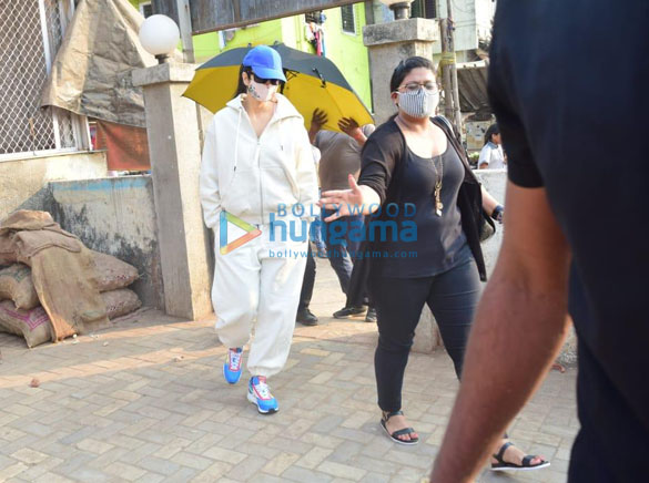 Photos: Katrina Kaif, Ishaan Khatter and Siddhant Chaturvedi snapped at the Versova jetty