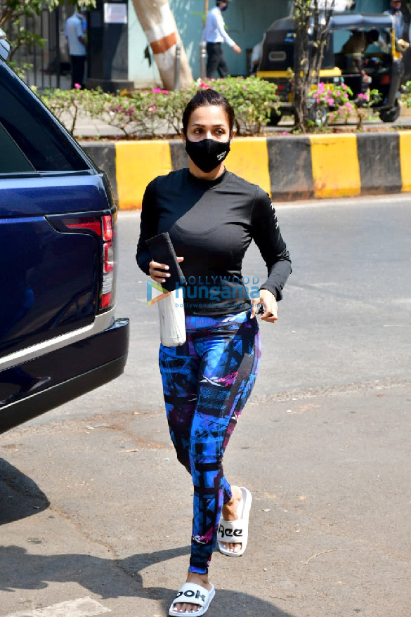 Photos: Malaika Arora spotted at Diva Yoga in Bandra Photos: Malaika Arora spotted at Diva Yoga in Bandra
