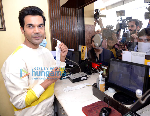 Photos: Rajkummar Rao snapped selling tickets to his film Roohi