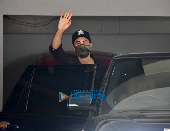 Photos: Ranbir Kapoor spotted at a clinic Photos: Ranbir Kapoor spotted at a clinic