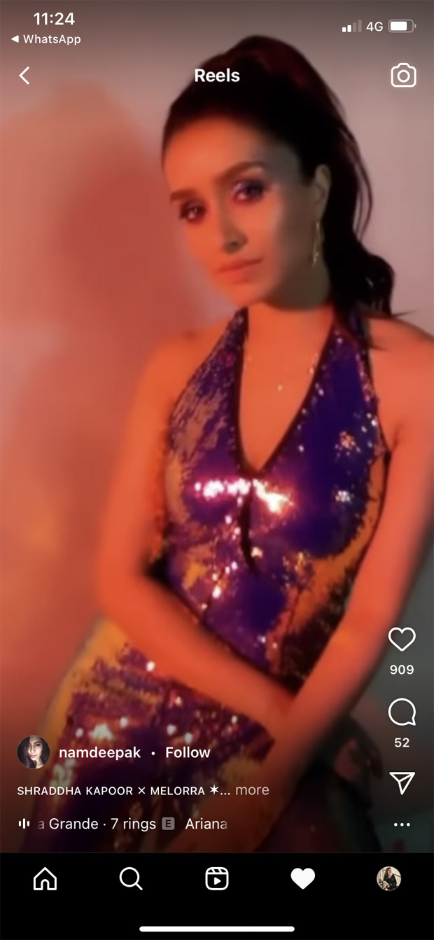Shraddha Kapoor dons plunging neckline टिमटिमाना जंपसूट और flaunts उसकी glowing ऊपर इस वीडियो में 
