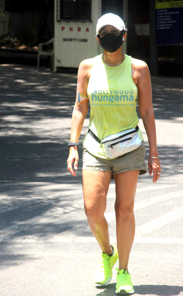 Photos: Mandira Bedi snapped at Pali Hill in Bandra Photos: Mandira Bedi snapped at Pali Hill in Bandra