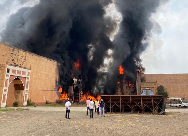 Major fire breaks out on the sets of Ashutosh Gowarker’s film Jodhaa Akbar in ND Studios