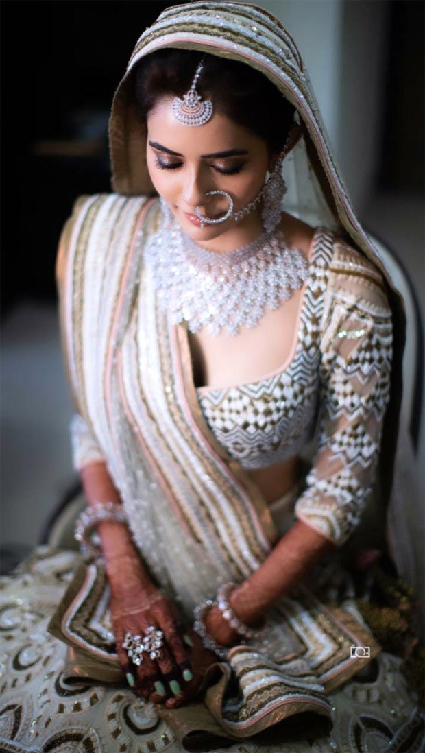 INSIDE-PICTURES-Divya-Drishti-actress-Sana-Sayyad-looks-ethereal-in-embellished-lehenga-as-she-marries-Imaad-Shamsi-3.jpg