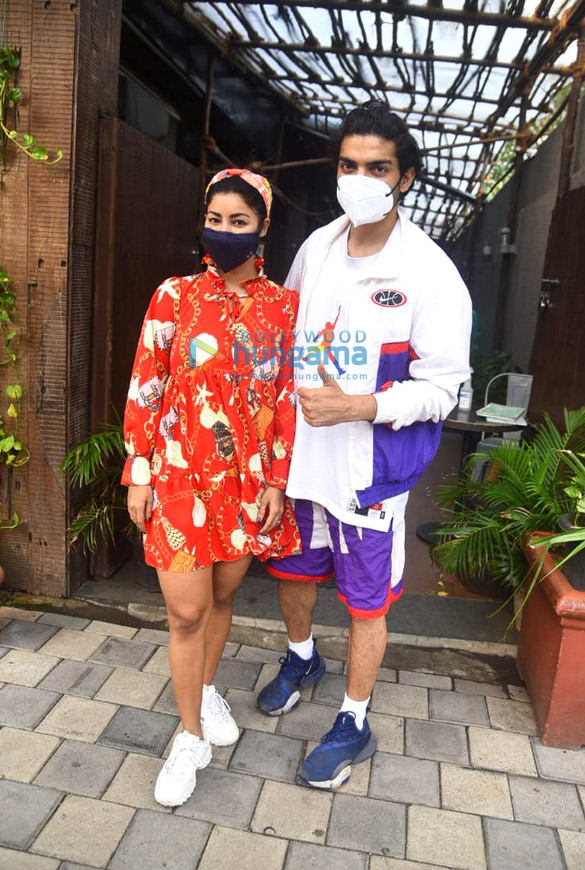 Photos Gurmeet Choudhary and Debina Bonnerjee snapped at a coffee shop in Juhu