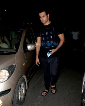 Photos: Rohit Roy, Raveena Tandon and others snapped at Mandira Bedi’s house