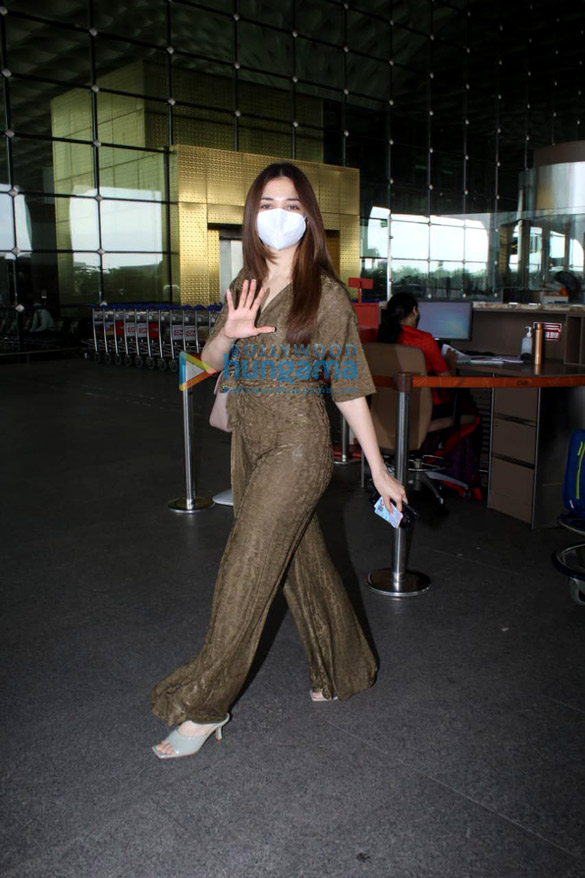 Photos: Tamannaah Bhatia and Sonal Chauhan snapped at the airport