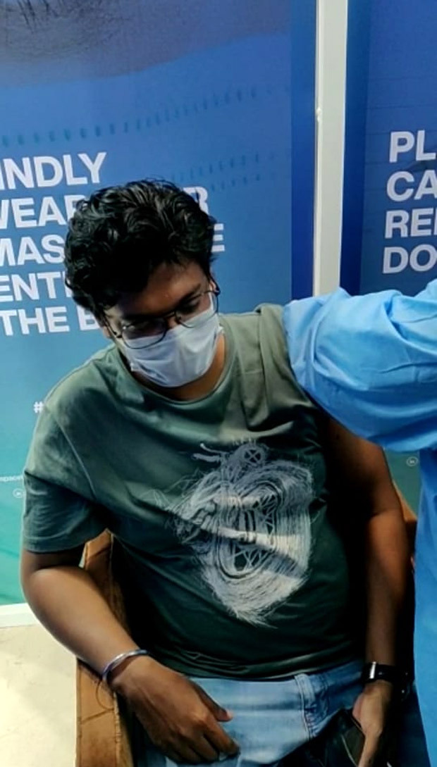 अजय देवगन के एनवाई फाउंडेशन ने मुंबई में एक जन-टीकाकरण शिविर आयोजित किया