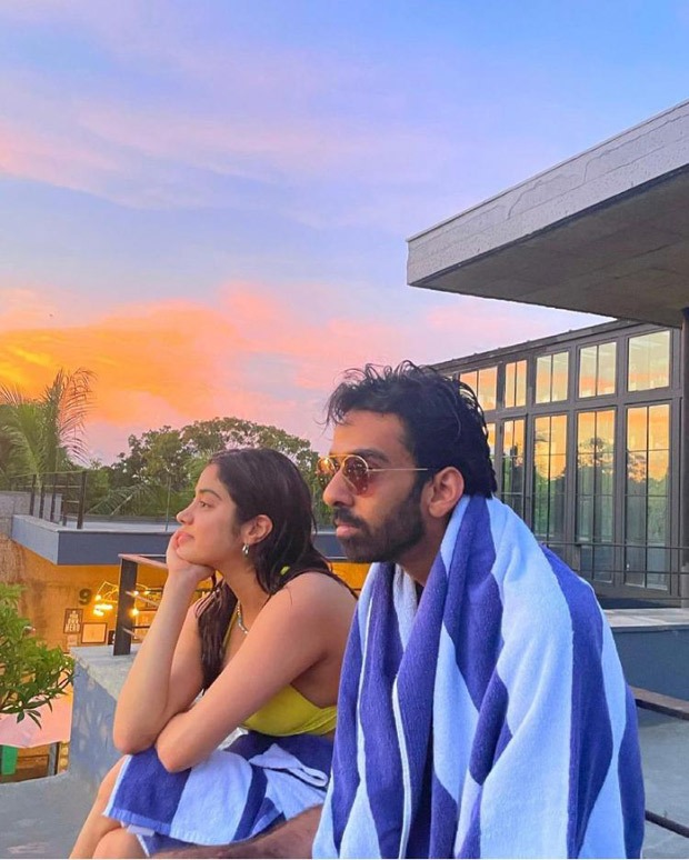 Janhvi-Kapoor-shares-series-of-throwback-pictures-as-she-chills-by-the-pool-with-friends-2.jpeg