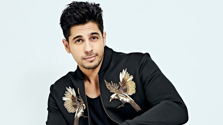 Sidharth on Shershaah: “Vikram Batra’s twin brother Vishal is the MAIN reason we’re…”| Kiara Advani Sidharth on Shershaah Vikram Batra's twin brother Vishal is the MAIN reason we're... Kiara A