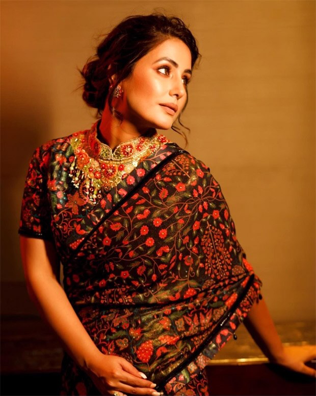 Hina-Khan-symbolises-opulence-in-classic-vintage-saree-worth-Rs-2.jpeg