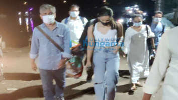 Photos: Alia Bhatt spotted at Versova Jetty