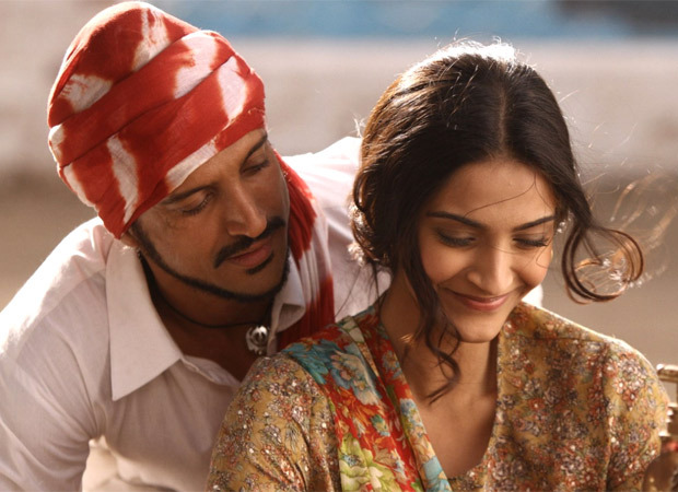 REVEALED: Sonam Kapoor was offered just Rs 11 for her role in Bhaag Milkha Bhaag