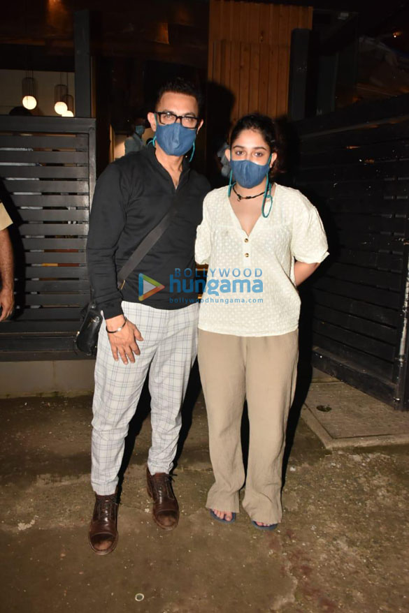 Photos: Aamir Khan snapped having dinner with his daughter at Mizu in Khar