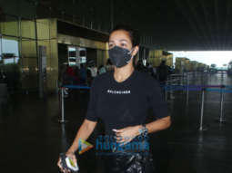 Photos: Malaika Arora, Ishaan Khatter, Mrunal Thakur and others snapped at the airport